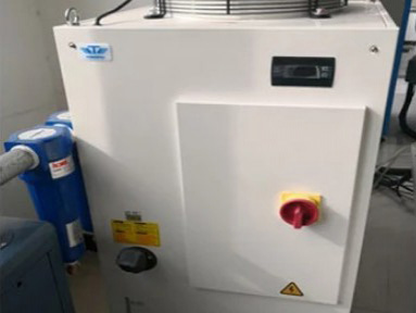 Máquina de Corte por Láser de Fibra, con Cubierta Protectora