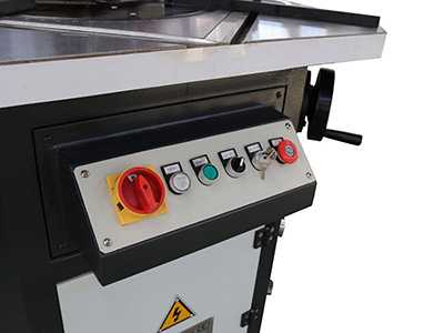 Escantonadora Hidráulica de Ángulo Variable