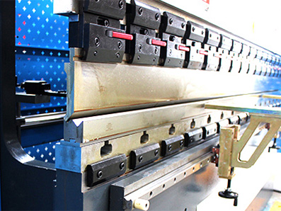 Prensa Plegadora Hidráulica CNC, con Controlador DELEM DA66T