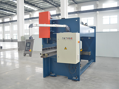 Plegadora Hidráulica, con Controlador DA41S