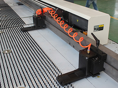 Punzonadora de Torreta CNC, Tipo 1