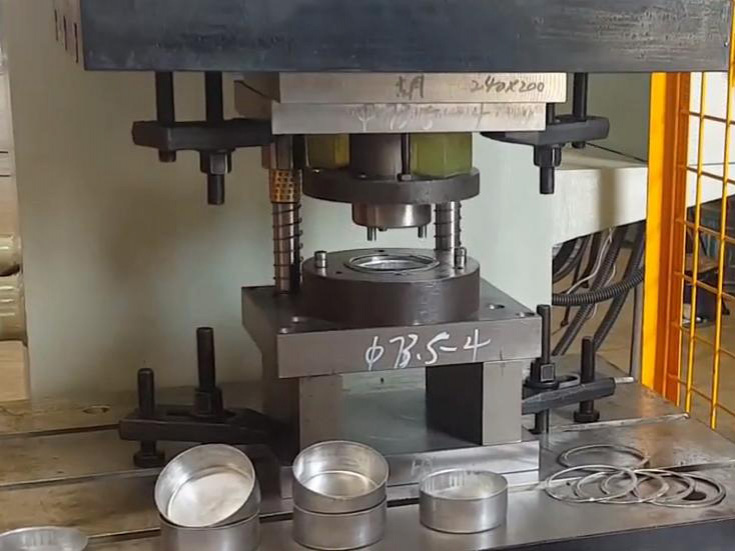 Prensa Hidráulica de 4 Columnas, Tipo Y32